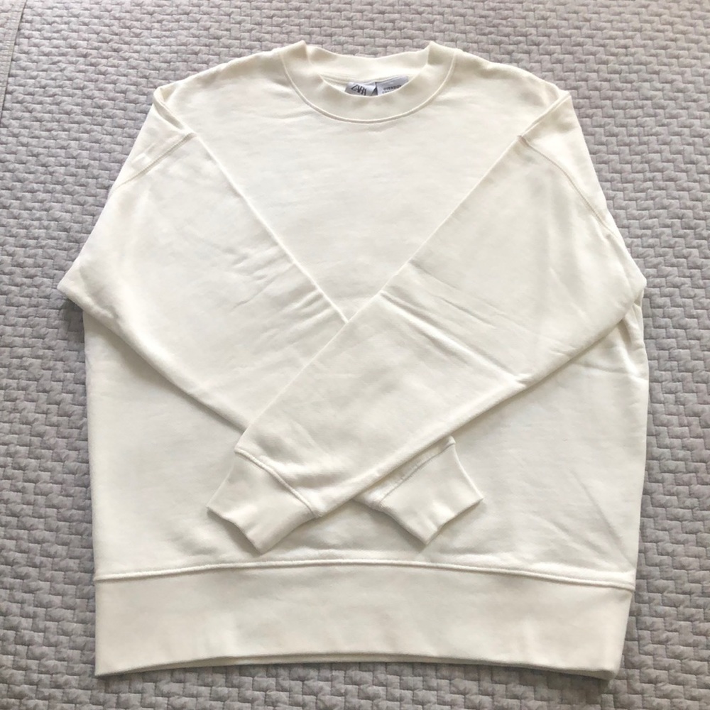 Zara oversized crew neck sweatshirt // White // S